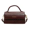 Bolsa Quadrada Pequena Estilosa com Toque Relaxado Outono 2026 Nova Moda Simples Bolsa de Ombro Único Transversal Casual Cor Sólida Bolsa Feminina