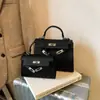 Bolso de Mano Nuevo Otoño 2025 Moda Simple Lujo Ligero Nicho Bolso Kelly de Moda Bolso de Hombro Cruzado Simple