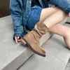 Botas cortas plisadas de estilo western de 9 cm para mujer, estilo británico vintage 2026, botas Martin de media pantorrilla que aumentan la altura para personas de baja estatura.