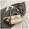 Bolso Pequeño de Alta Gama con Patrón de Piedra para Mujer, Nuevo Bolso de Mano de Nicho Retro 2025 Bolso Kelly, Bolso Cruzado Texturizado para Otoño e Invierno