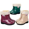 Botas de lluvia cortas de cuatro estaciones para mujer, botas de lluvia para adultos con forro de felpa, zapatos impermeables de moda, zapatos de goma antideslizantes de media caña para mujer, cubrebotas cálidos
