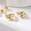 Pendientes Dorado Glow Venta Caliente Transfronteriza Amazon Nuevo Todo Cobre Hipoalergénicos Accesorios Diarios Pendientes Distintivos Japoneses y Coreanos