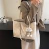 Bolsa de Grande Capacidade para Mulheres 2024 Novo Verão Moda Bolsa de Ombro Simples All-match Texturizado Viajante Estilo Ocidental Tote Bag