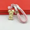 Moda Versátil Hazte Rico Inmediatamente Tesoro Princesa Por Favor Hazte Rico Llavero Creativo Colgante para Bolso Artículo de Moda