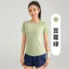 Roupa Esportiva Fitness de Malha Transpassada com Mangas Curtas para Yoga Moldando o Peito Camiseta Esportiva Respirável para Mulheres
