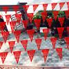 Decoración de bandera colorida para patio rural, sala de bodas, suministros para bodas, linterna Daquan, molino de viento al aire libre, diseño de patio para bodas