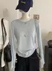 Camiseta de Manga Larga de Doble Capa con Costilla de Color Contrastante Ovalada Pequeña Decorativa Lyocell Tencel para Mujer 8514