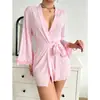 Camisón Ligero Transparente Sexy de Malla Transversal Más Vendido con Adorno Floral Tridimensional y Mangas Acampanadas, Ropa de Casa Corta