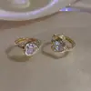 Pendientes de Corazón de Circonita Coreanos Simples Elegantes, Gama Alta, Versátiles para el Día a Día, Diseño de Nicho, Lujo Accesible y Pendientes Personalizados