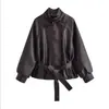 Ropa de mujer de venta caliente transfronteriza en Amazon para el otoño de 2026: chaqueta de cuero ajustada, estilo retro biker, con cuello alto