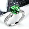 Huajie Anillo de Boda Nuevo Europeo y Americano Incrustado con Zircón de Diamante Rosa en Forma de Corazón Joyería de Mano de Compromiso para Mujer Venta Directa
