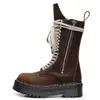 Botas de Motocicleta de Cuero Crazy Horse Marrón de Primera Capa con Suela Gruesa de 18 Ojales para Mujer 1460 Cremallera Lateral Botas Largas Piel Genuina Suela de Plataforma Lengüeta Larga