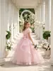 Vestido de menina, vestido de princesa, estilo fino de verão com gola de plumas, vestido de tule com barra larga, traje de dama de honra para apresentação de menina