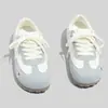 Tênis de Treino Planos Fofos de Nicho Alemães para Mulheres Outono 2026, Sapatos Casuais Esportivos de Moda Versáteis Brancos para Estudantes
