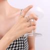 Anillo ondulado de acero de titanio anillo anillo joyería chapado en oro real de 18K nicho versátil para hombres y mujeres anillo de cola joyería A104