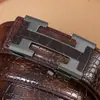 Cinturón de Piel para Hombre de Gama Alta con Patrón de Cocodrilo, Hebilla Automática Sin Diente con Letras, Cinturón Versátil para Pantalones para Hombre