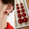 Pendientes Redondos de Perla Roja Ankora, Simples y Versátiles, Estilo Otoño e Invierno, Pendientes Retro de Gama Alta de Nicho para Año Nuevo