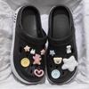 Sapatos Croc Médicos Femininos 2025 Verão Novos Calçados Externos Eva Antiderrapante Antiodor Sandálias com Solado Grosso para Maternidade