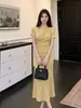[En Stock] Nuevo Estilo de Verano Estilo Puro Deseo Vestido Asimétrico de un Hombro con Cintura Fruncida de Punto Ajustado Falda de Sirena