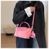 Bolsa de Nylon Fresca de Verão para Mulheres 2025 Nova Moda Versátil Bolsa Transversal Textura de Alta Qualidade Bolsa de Ombro