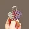 Broche de Cisne Animal Exquisito de Alta Qualidade Europeu e Americano Novo Modelo 2026 Broche de Alfinete Elegante e Estiloso Acessórios para Roupas e Ternos
