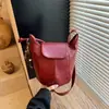 Moda Transfronteriza 2026 Nuevo Bolso Cubo de Nicho Retro Simple de Gama Alta Versátil para Mujer Bolso de Hombro Bolso Cruzado