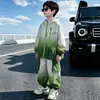 Conjunto de primavera e outono para meninos, conjunto de duas peças com zíper degradê, agasalho esportivo corta-vento infantil estilo coreano, para crianças mais velhas