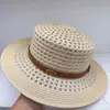 Chapéu de Tricô Vazado com Proteção Solar para Mulheres Chapéu de Sol de Verão Chapéu Britânico de Topo Plano Chapéu de Praia para Férias na Praia