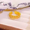Anillo Pequeño de Montaña Dorada Estilo Antiguo Chapado en Oro Incrustado de Diamantes para Mujer, Anillo Abierto Minimalista de Lujo Ligero de Gama Alta Que No Se Desvanecerá con el Tiempo