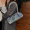 Bolso de Lona Vintage para Mujer 2025 Nuevo Estilo Japonés Mezclilla Lavada Bolso de Hombro para el Trabajo con un Toque de Lujo, Bolso Baguette para Debajo del Brazo