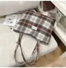 Bolso Cuadros Estilo Perezoso para Mujer, Bolso de Mano Moderno para Mujer, Nuevo Bolso Ligero de Gran Capacidad para el Hombro 2025 para Mujer