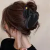 Pinza Negra Triangular para el Cabello para Mujer 2026 Nuevo Estilo Pinza de Pelo de Gama Alta para Recogidos en la Parte Trasera de la Cabeza Pinza de Tiburón Accesorio para el Cabello