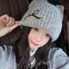 Chapéu de Lã Tricotado Feminino Outono/Inverno 2026 para Circunferências de Cabeça Grandes, Chapéu Versátil que Faz o Rosto Parecer Menor, Gorro Quente com Proteção para Orelhas