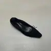 Zapatos planos retro delicados 2026, punta poco profunda, suela blanda, versátiles para el trabajo, de aspecto de hada, elegantes bailarinas