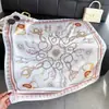 Pañuelo de seda estampado clásico con temática ecuestre, chal, pañuelo para la cabeza, toalla de playa, calentador de cuello y bufanda para mujer