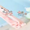 Aretes Tres Estrellitas Femeninos Nicho Exquisitos Temperamento Dulce Pequeña Estrella de Cinco Puntas Combinables Mini Simples para Ir al Trabajo