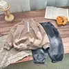 Conjunto de Primavera Doudou Roupas Infantis para Meninos: Moletom Esportivo Gola Meia-Alta e Jeans para Meninos, Bebês e Crianças de Pré-Escola