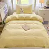 Conjunto de Roupa de Cama de Algodão Lavado Cor Sólida Novo Estilo Classe A para Dormitório Estudantil Cama de Solteiro, Incluindo Lençol, Capa de Edredom e Lençol com Elástico, Conjunto de Três Peças