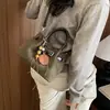 Lujo discreto de alta gama, diseño de nicho, bolso de mano de gamuza con detalles plisados, nueva colección otoño/invierno 2026 para mujer, bolso de hombro o bolso cruzado