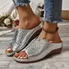 Plataforma Transfronteriza Europea y Americana Suela Gruesa Cosida Suela Gruesa Zapatillas de Mujer Transfronterizas Zapatillas de Mujer PU Verano Venta al por Mayor Talla Grande