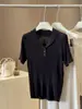 Top de punto de manga corta con cuello retorcido para mujer, Nuevo estilo Verano 2026, Corte ajustado, Elegante, Ligero, Versátil, Adecuado para el trabajo