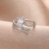 Colección de Anillos de Latón Plateado con Circonita de Moda Más Vendidos, Anillos de Plata de Lujo Ligero Transfronterizos, Versátiles para el Uso Diario