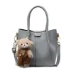 Bolso Pequeño Texturizado para Axila para Mujer Moda Nueva Primavera 2026 Versátil Bolso de Hombro Diseño de Nicho Bolso de Mano Bolso Cubo