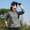 Atacado do fabricante de roupas de outono para uso externo, roupas de secagem rápida com gola alta, camiseta de manga longa elástica estilo casal, roupas de ginástica masculinas, roupas esportivas femininas
