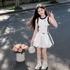 Nuevo Estilo de Verano 2026 para Niñas: Conjunto de top sin mangas con estampado de letras y falda para niños mayores, a la moda para niñas