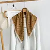 Pañuelo cuadrado marrón estilo Maillard para mujer, nuevo modelo otoño 2026, elegante y versátil, se puede usar como accesorio decorativo para el cabello o bufanda para el cuello, venta al por mayor