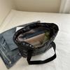 Bolso de Mano Simple y Único de Moda de Nicho Estilo Occidental 2026 Nuevo Bolso Tote Cruzado de Hombro Debajo del Brazo Primavera/Verano