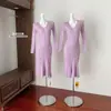 Vestido de Tricô Roxo com Gola V em Lã Lilás, Cauda de Peixe de Inverno, Bodycon de Natal