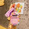 Llavero de Bienestar Gran Venta, Muñeca Linda, Colgante para Bolso, Adorno de Escritorio, Cantidad Limitada, Decoraciones Hasta Agotar Existencias