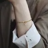 Pulsera de Trébol de Cuatro Hojas Oro Roto Plata Rota de 24 años para Mujer Lujo Ligero Nicho Exquisita Acero Inoxidable Pulsera Versátil